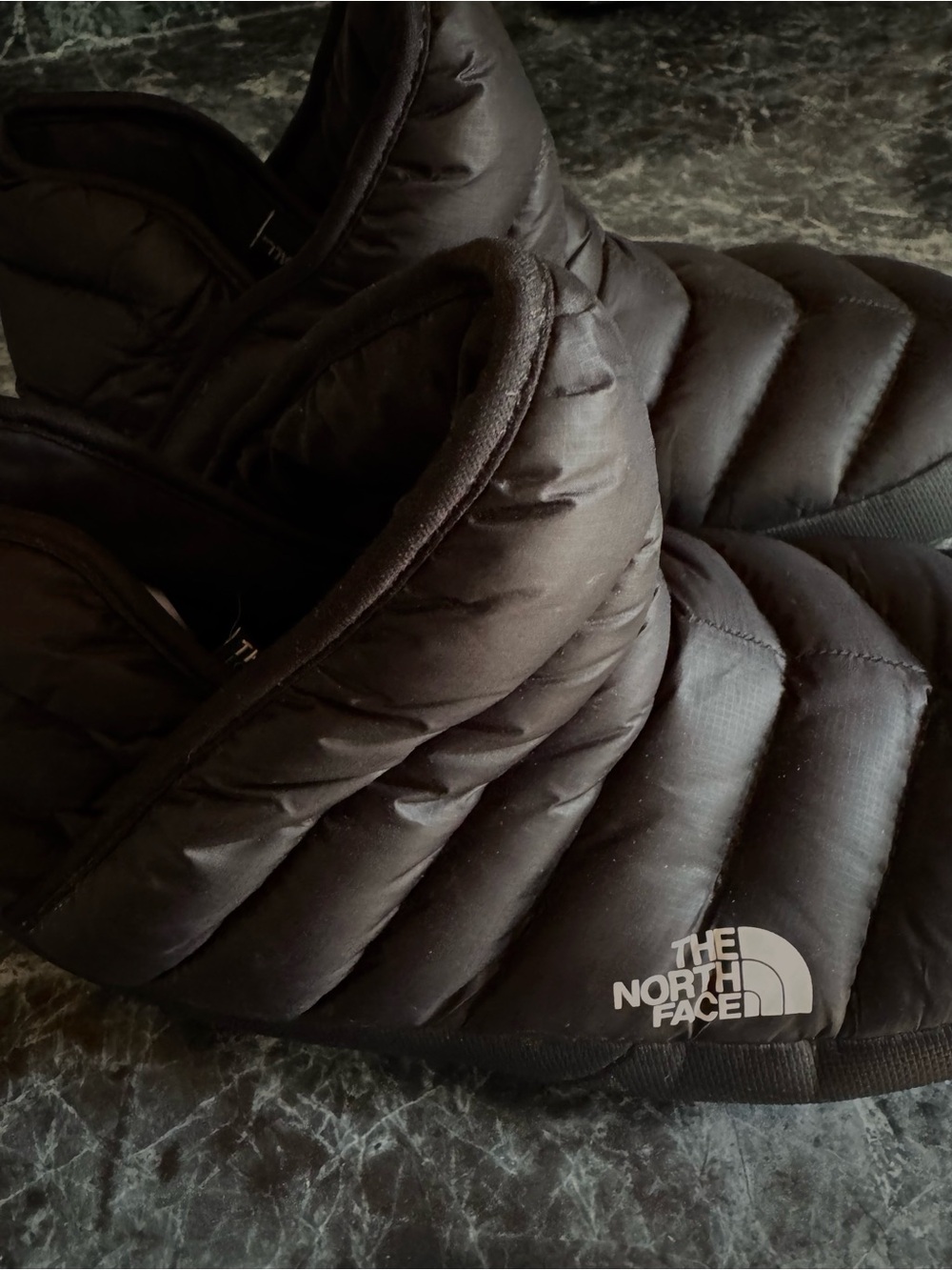 North face sz 8 women’s thermal booties